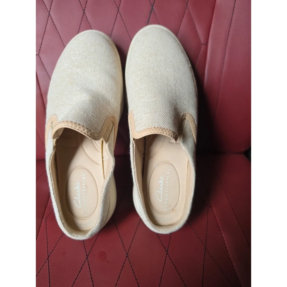 Clarks Audreigh Cove Clogs  size 7.5
